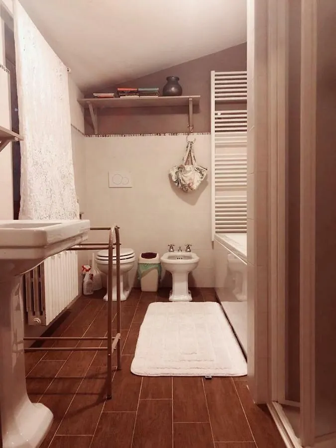 La Casa Di Marla Acomodação com café da manhã Sirmione Alojamento de Acomodação e Pequeno-almoço